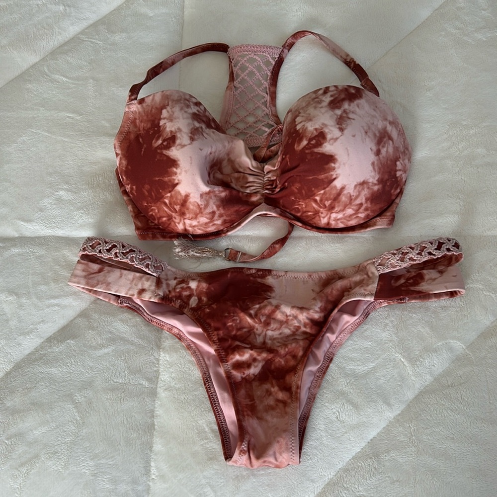 Shade & Shore bikini top 34d bottom size m